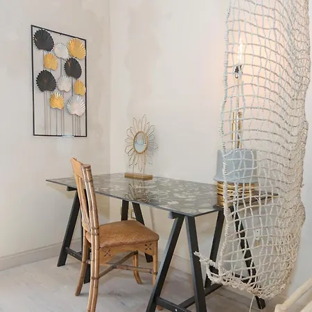 Rare: 110m² Climatises Avec Terrasse. 2 Chambres Apartment *