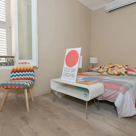 아파트 Rare: 110m² Climatises Avec Terrasse. 2 Chambres *